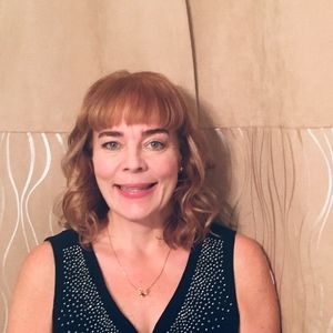 Meet your Posher, Leslie